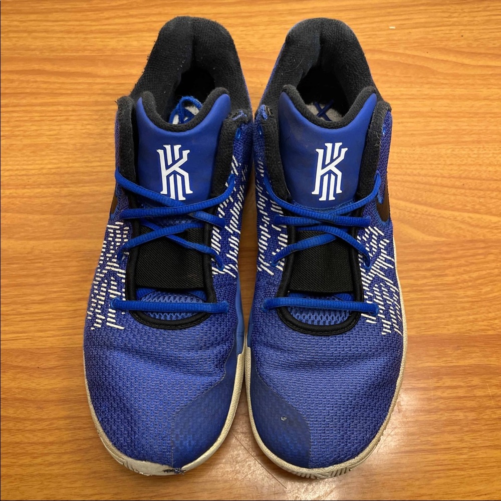 Nike Kyrie Flytrap 2 - image 4
